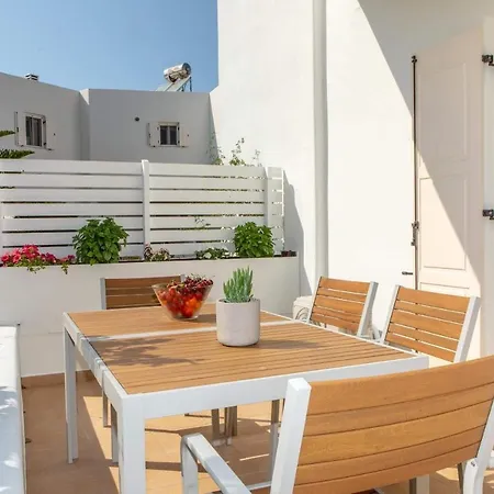 Apartment Sorokos 8