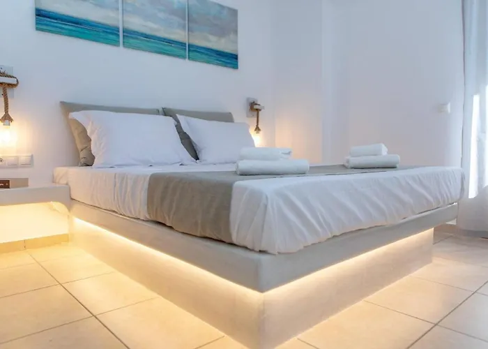 Sorokos 8 Naxos City